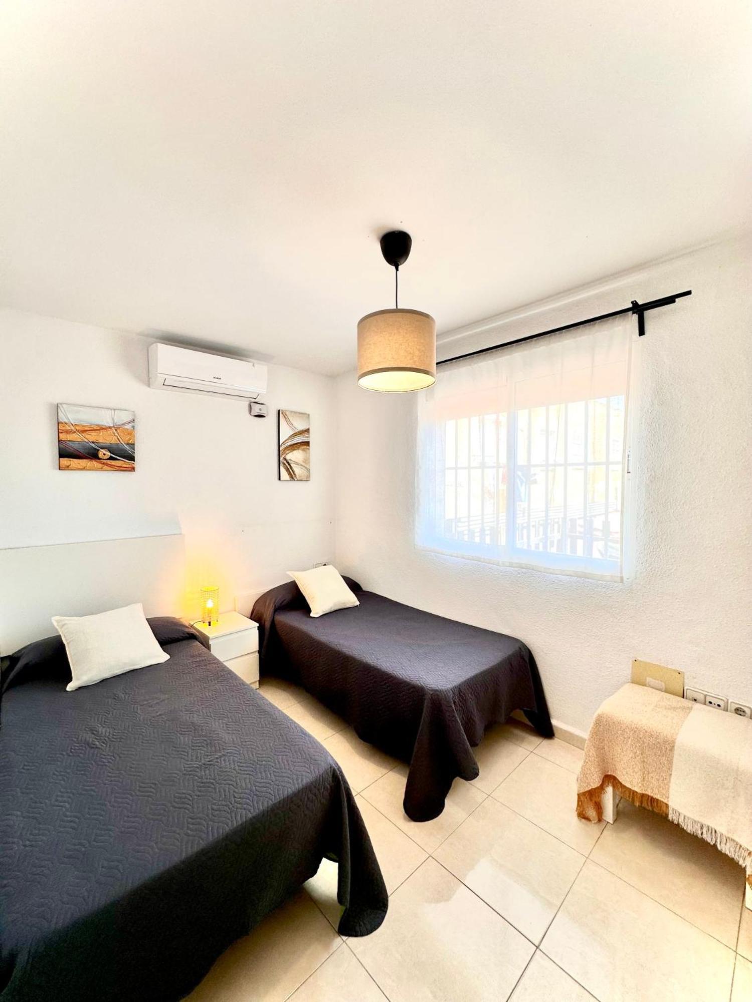 Apartamentos J&K Torremolinos Extérieur photo